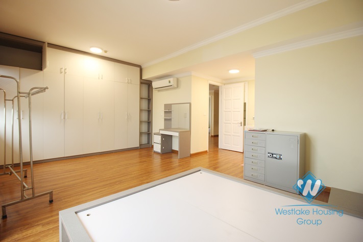 Furnished three bedrooms apartment for rent in Ciputra, Ha Noi
